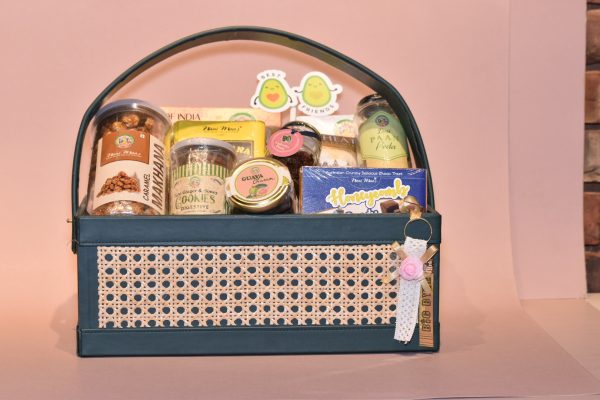 Rectangular Cane Hamper - Image 4